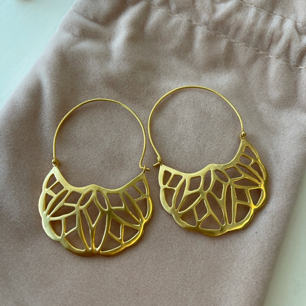 Satya Cut Out Gold Hoop Earrings